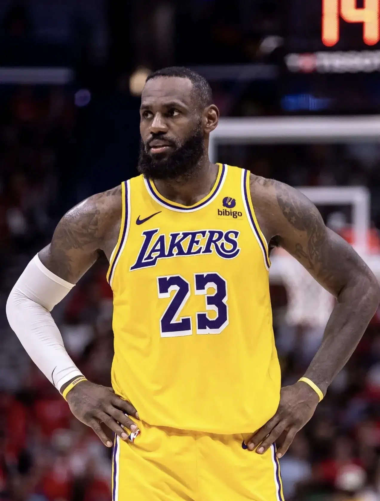 九游体育-詹姆斯赛事官方发布惊险取胜新规，湖人争议不断！的简单介绍