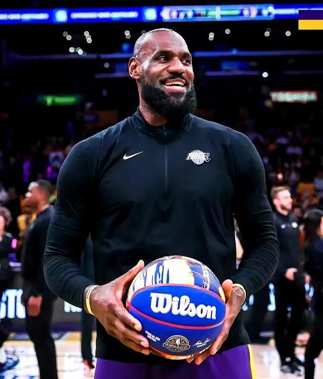 九游-詹姆斯连续十二场比赛得分超过败北，日本队挑战极限！的简单介绍